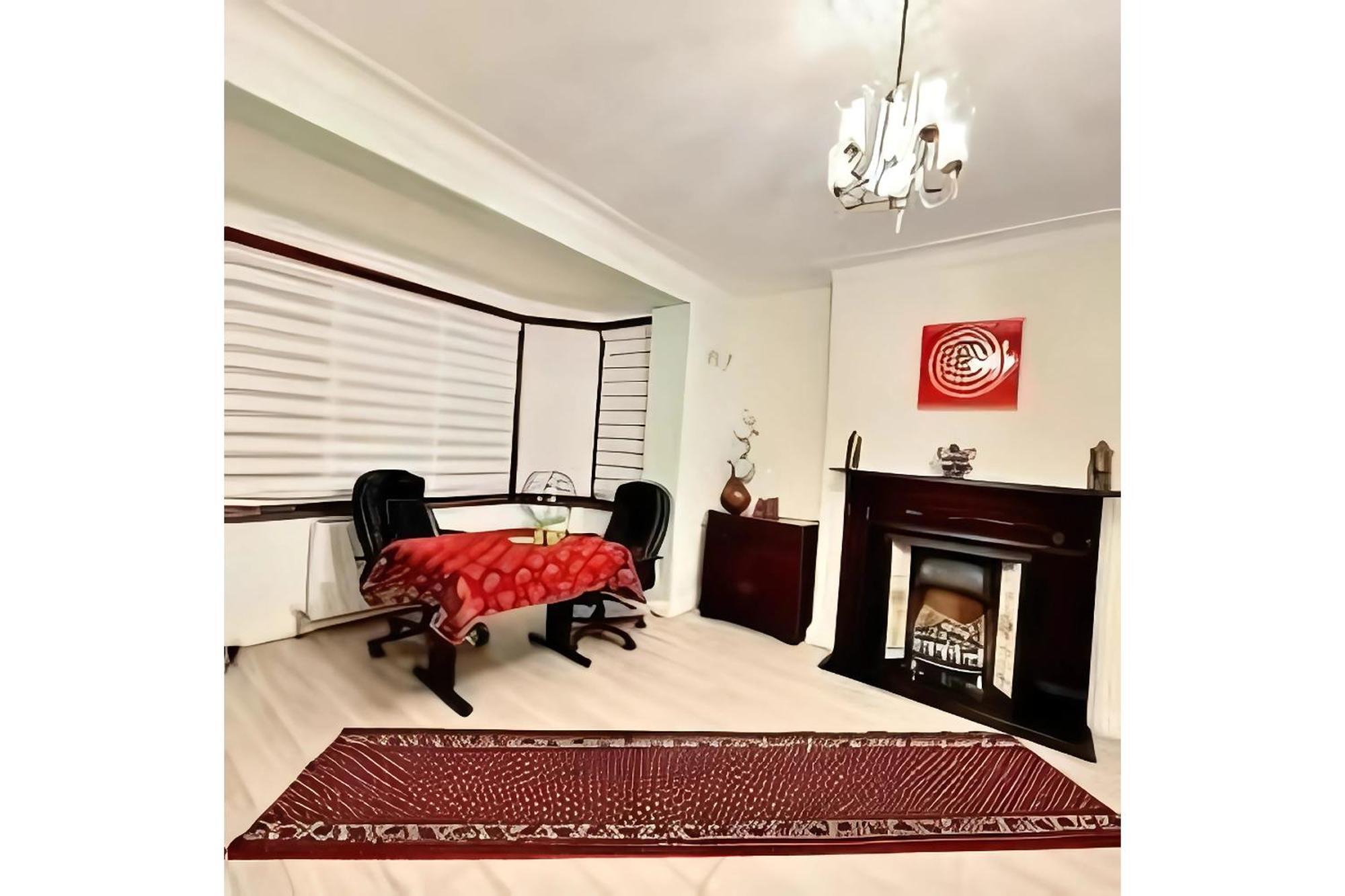 Beautiful Double En-Suite Room, Separate Entrance, Ilford, Central Line Gants Hill, Free Parking Экстерьер фото